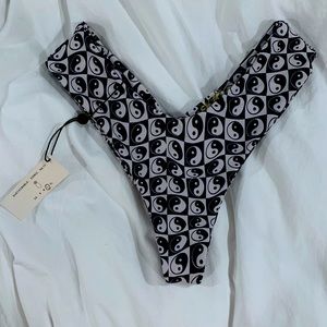 Skatie Mandi Bikini Bottoms